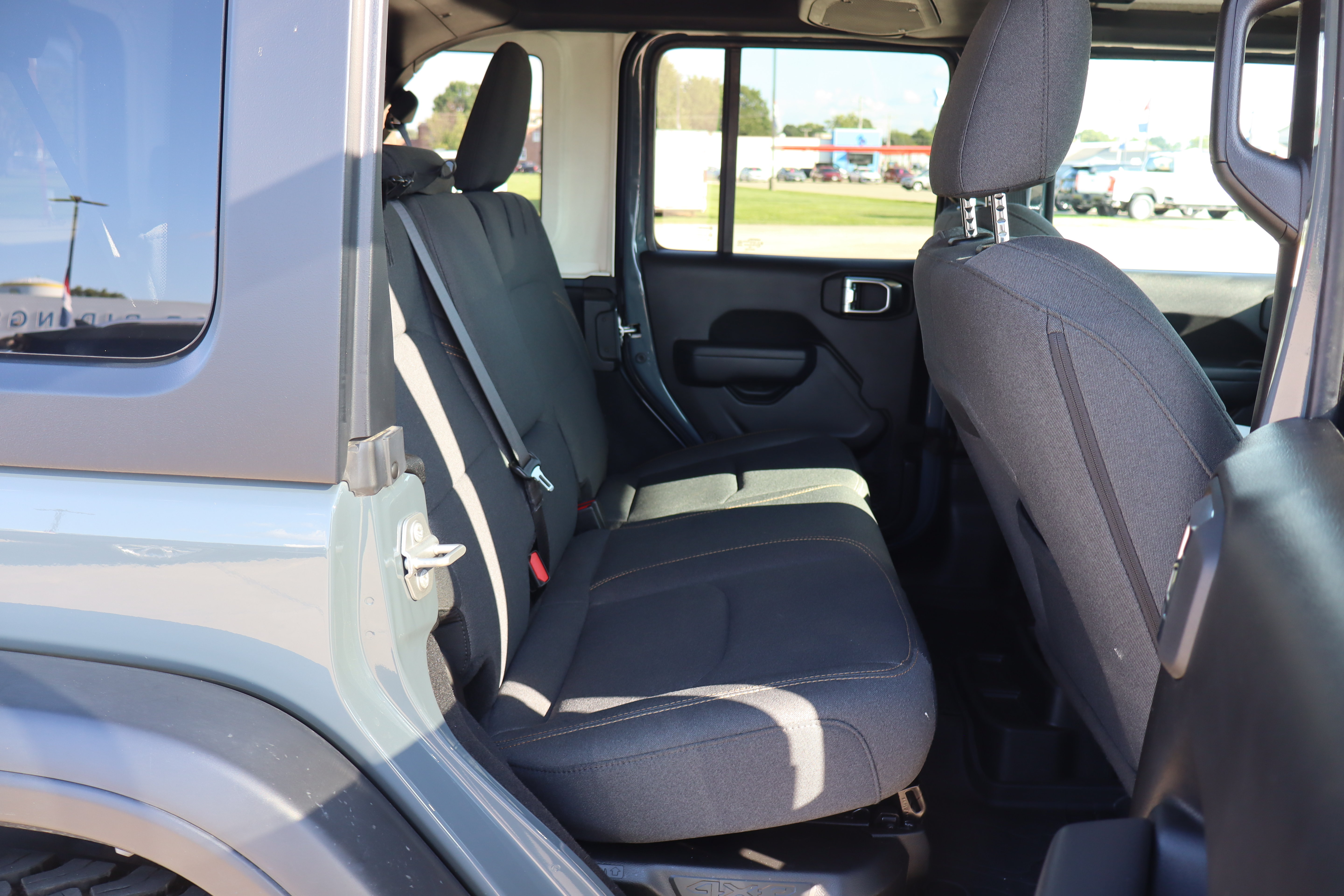 Used 2025 Jeep Wrangler Unlimited Sport S 4xe AWD/4WD image 11