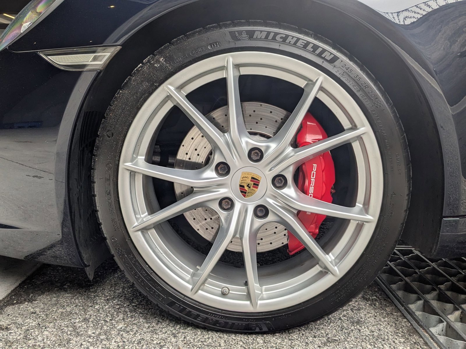 Certified 2018 Porsche 911 Carrera S RWD image 13
