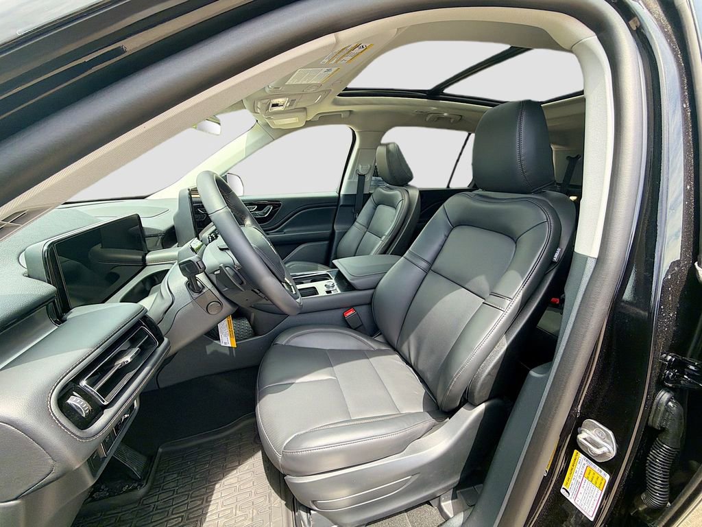 New 2026 Lincoln Aviator AWD image 23