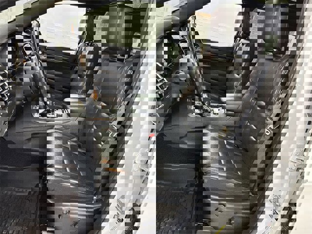 Used 2021 Jeep Grand Cherokee High Altitude image 3