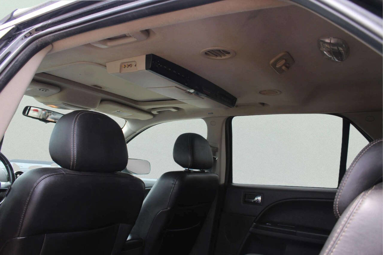 Used 2008 Ford Taurus X Limited FWD image 9