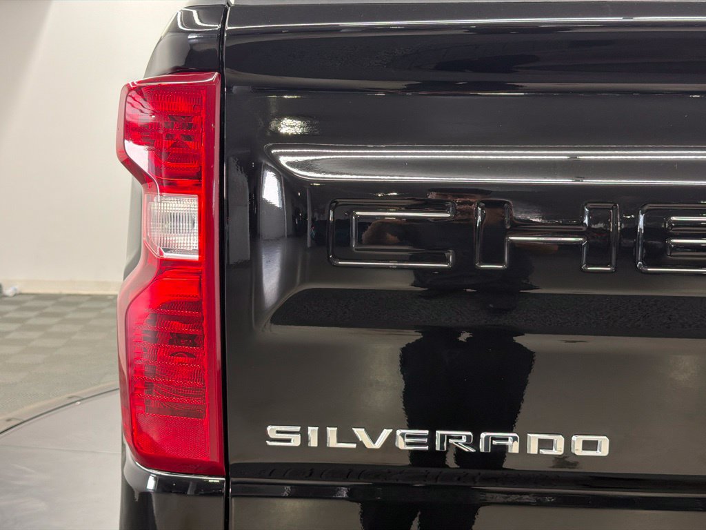 Used 2025 Chevrolet Silverado 1500 Custom RWD image 13