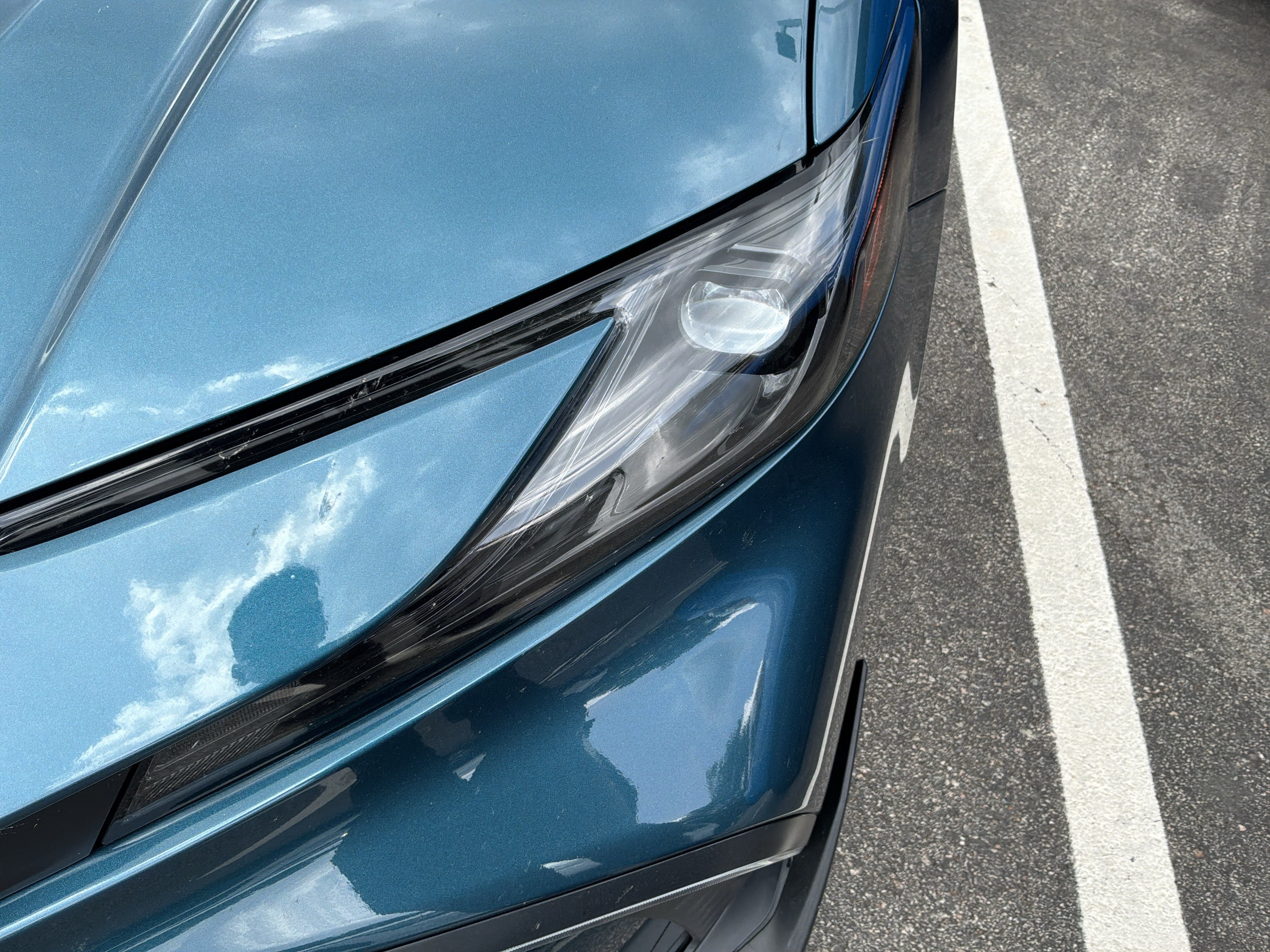 Used 2025 Toyota Camry SE FWD image 11