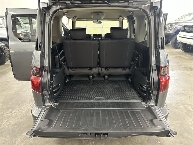 Used 2009 Honda Element SC image 16
