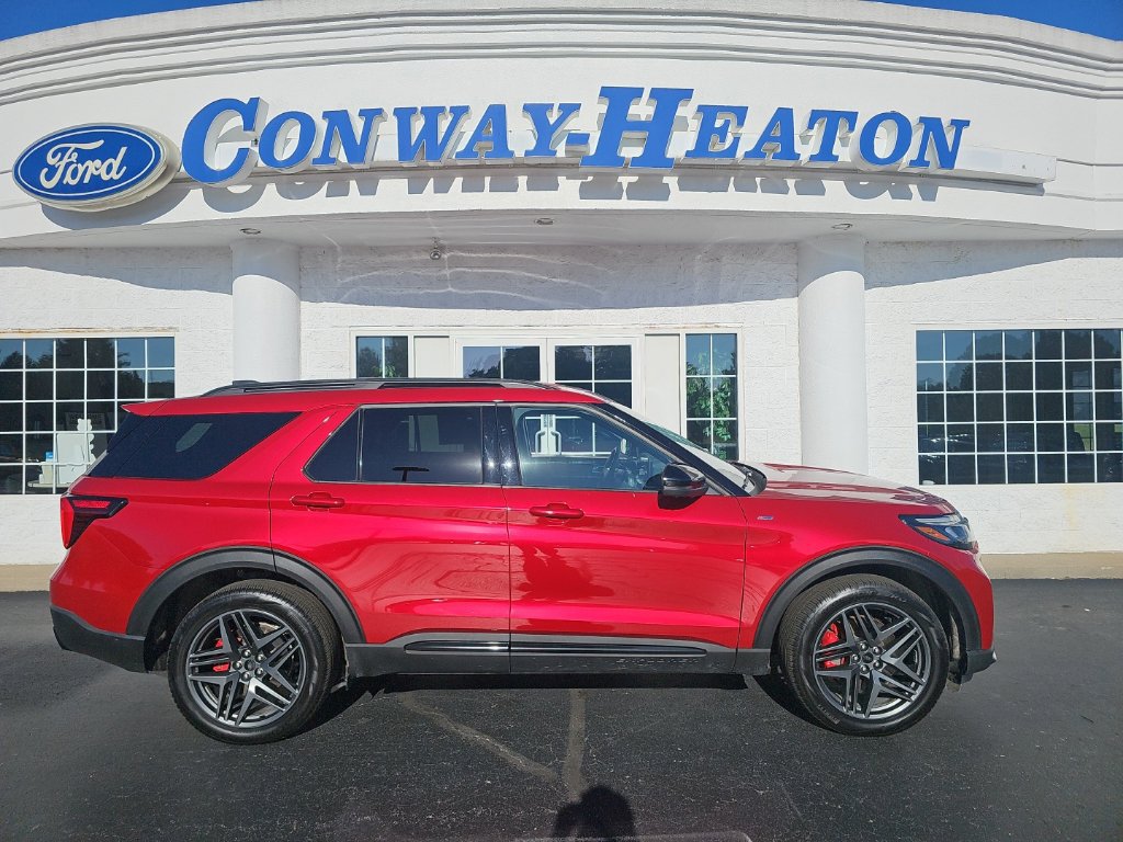 Used 2025 Ford Explorer ST-Line w/ ST-Line Street Pack