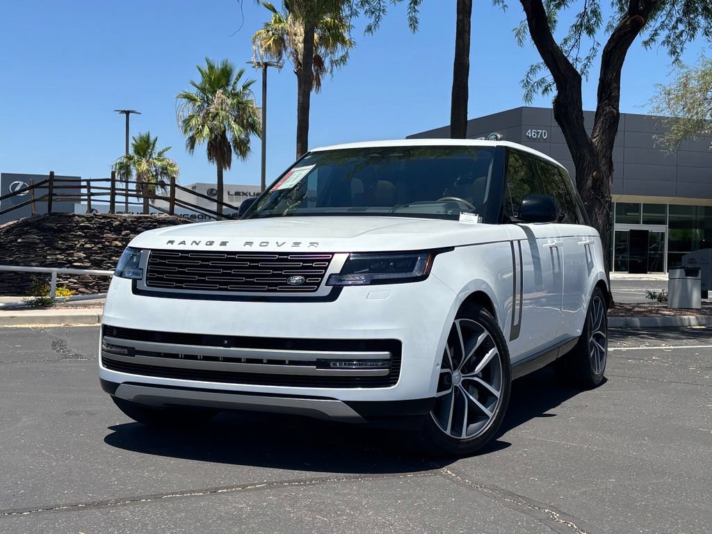 Used 2025 Land Rover Range Rover SE