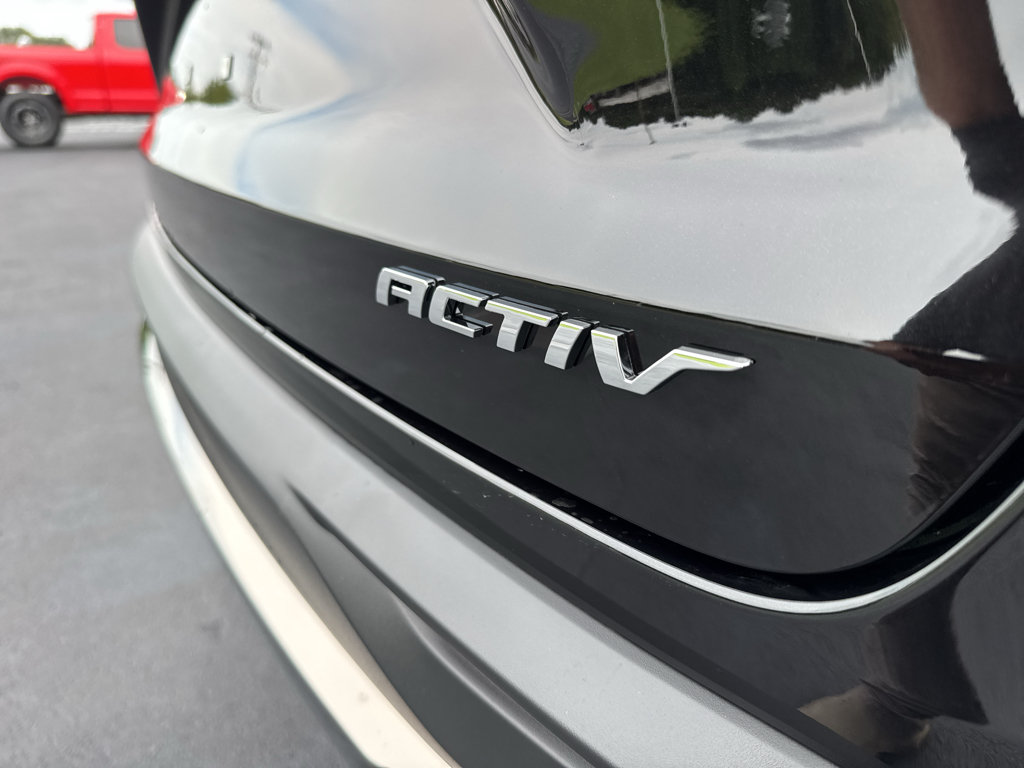 New 2026 Chevrolet Trax ACTIV w/ Sunroof Package FWD image 6