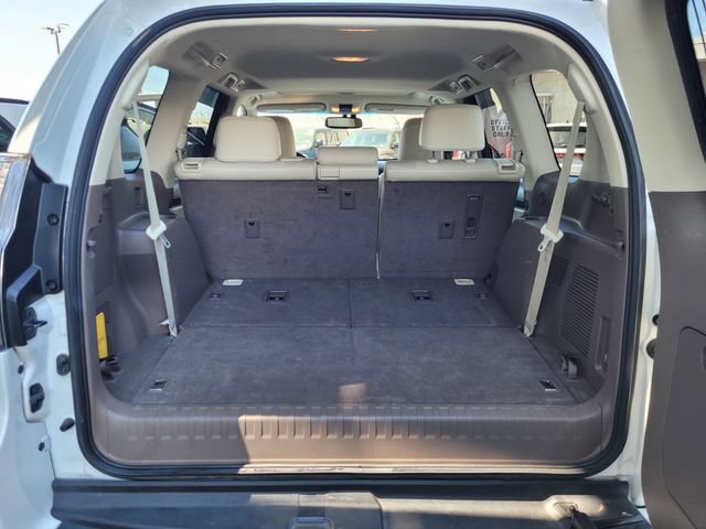 Used 2017 Lexus GX 460 AWD/4WD image 18