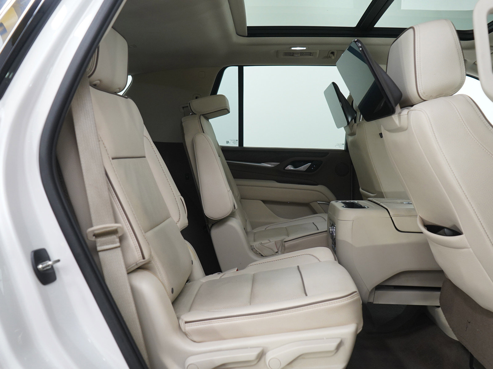 Used 2021 GMC Yukon Denali image 12