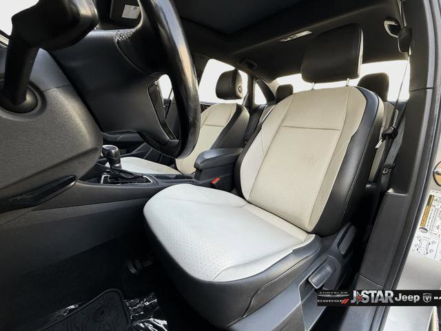 Used 2019 Volkswagen Jetta R-Line w/ R-Line Cold Weather Package FWD image 11