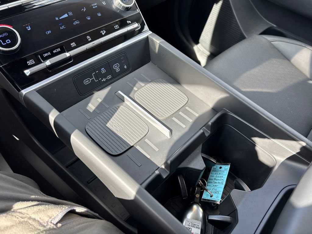 Certified 2025 Hyundai Santa Fe XRT AWD/4WD image 33