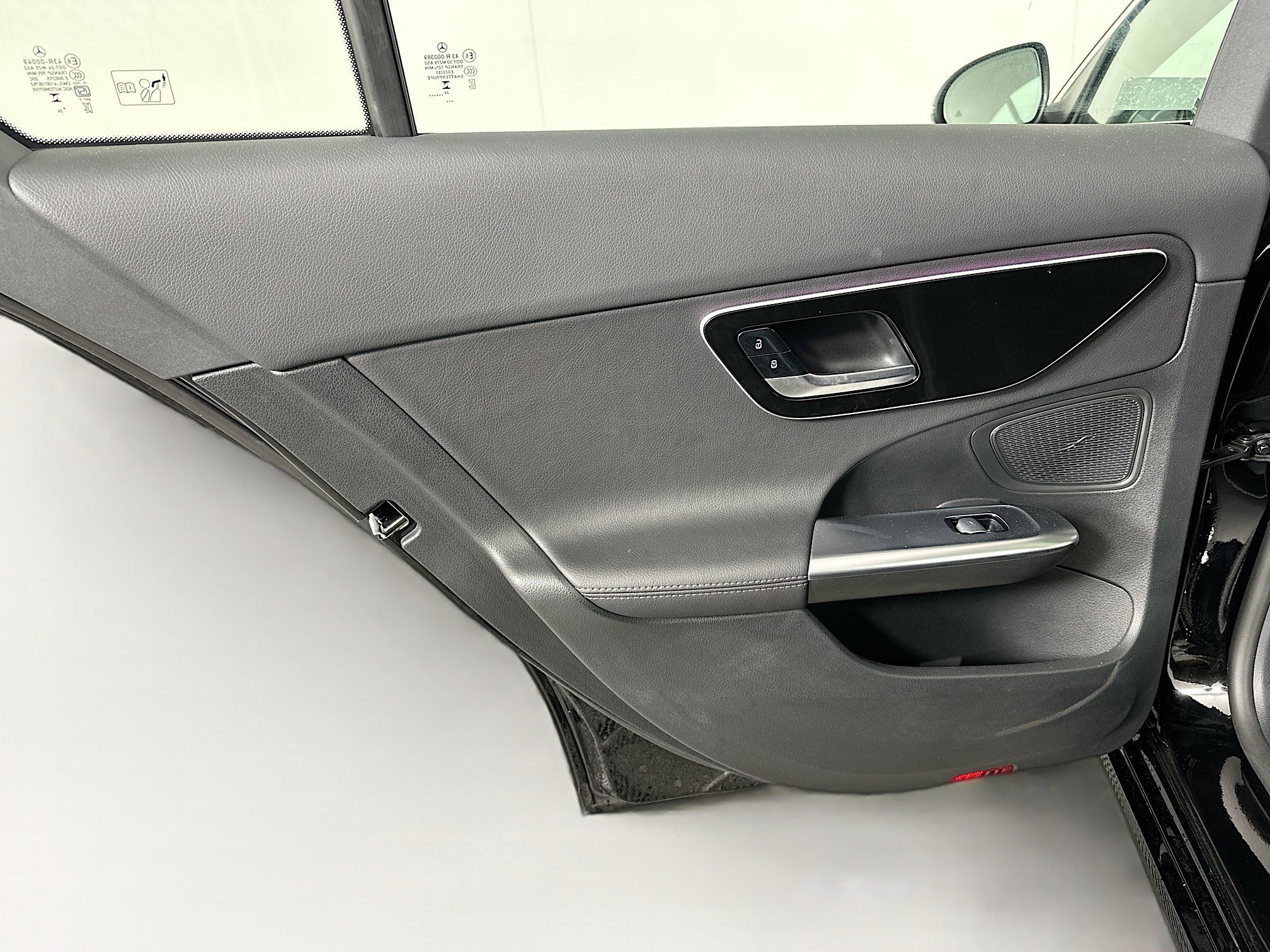 Used 2025 Mercedes-Benz C 300 4MATIC Sedan image 26