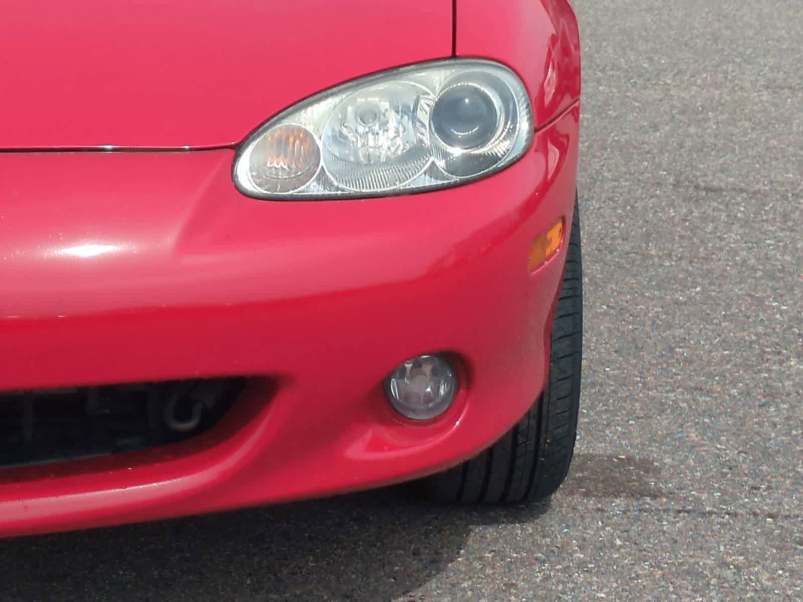 Used 2001 MAZDA MX-5 Miata RWD image 11
