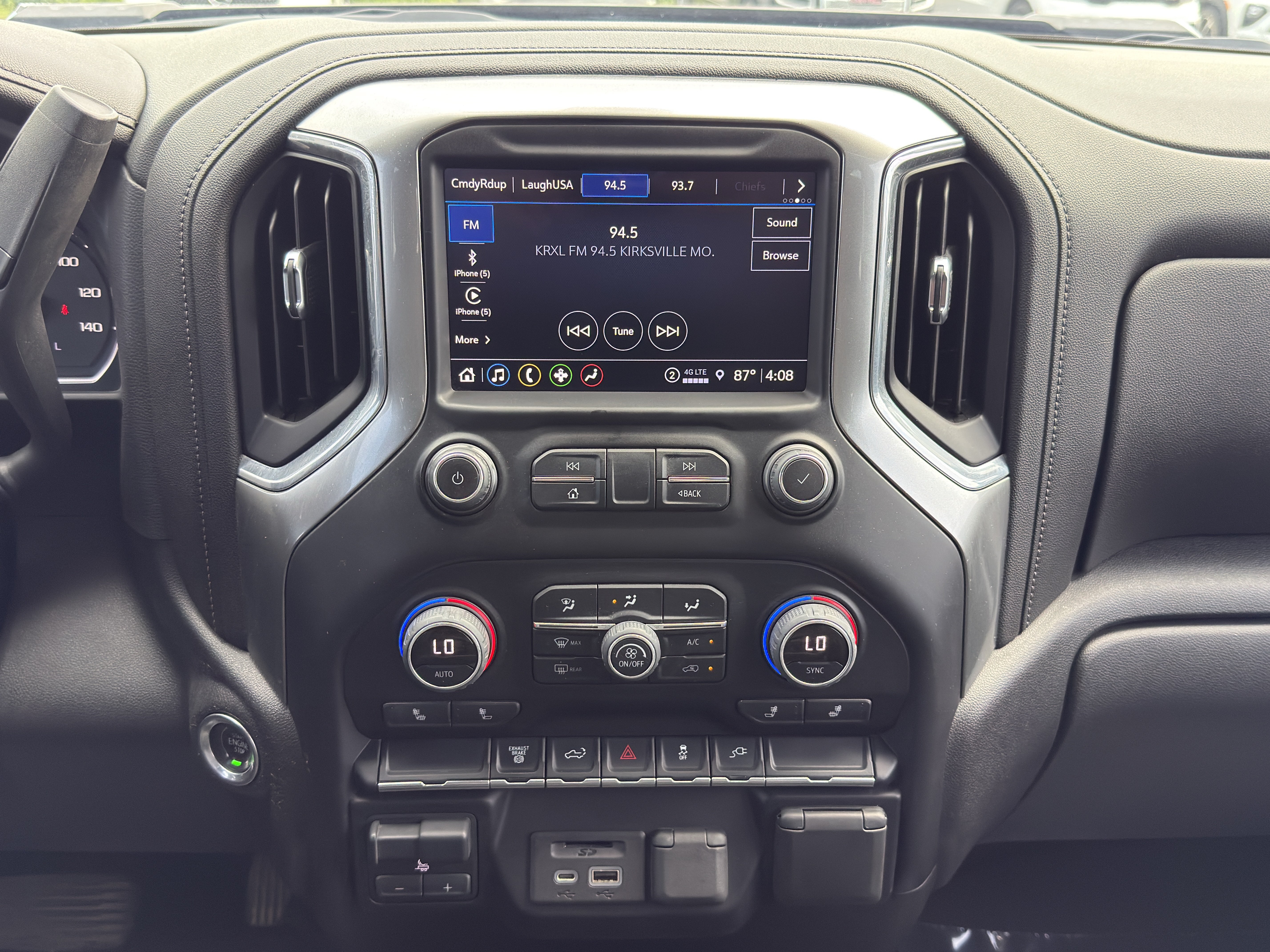 Certified 2022 Chevrolet Silverado 2500 LTZ w/ Snow Plow Prep/Camper Package AWD/4WD image 31