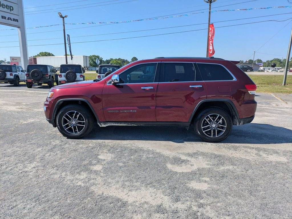 Used 2017 Jeep Grand Cherokee Limited AWD/4WD image 6