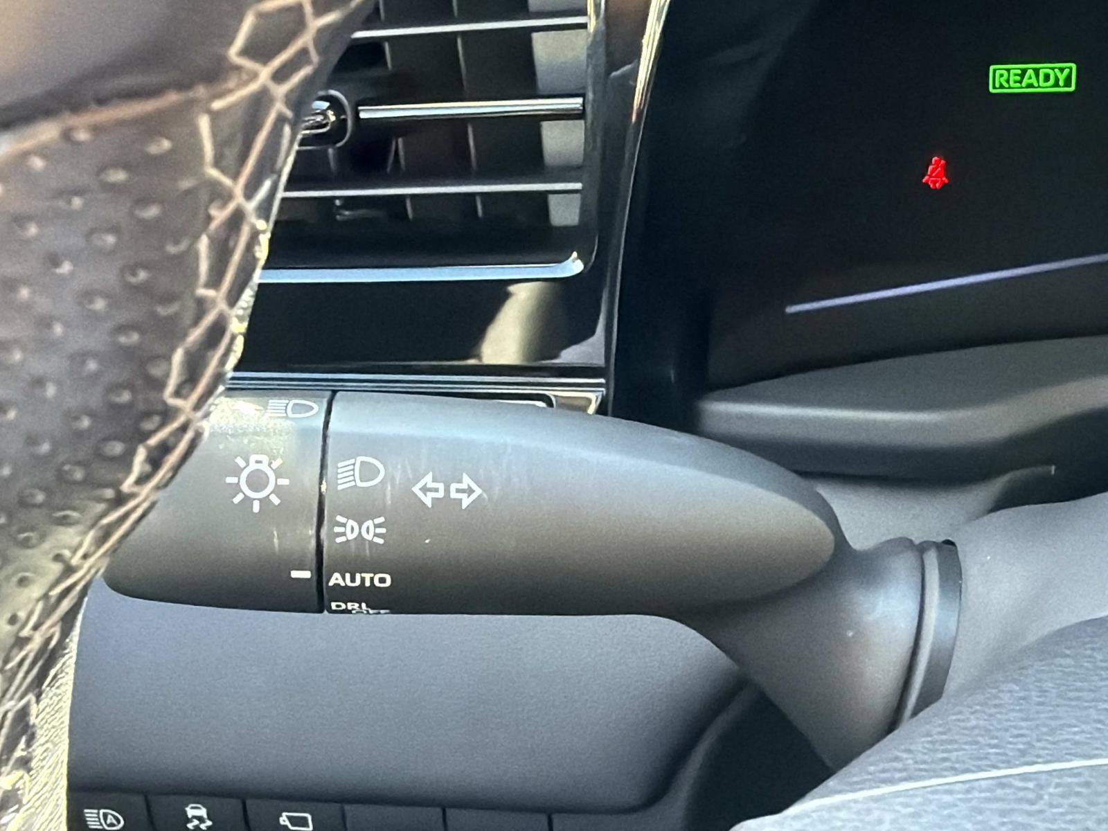 Used 2023 Toyota Mirai w/ Advanced Technology Package image 29