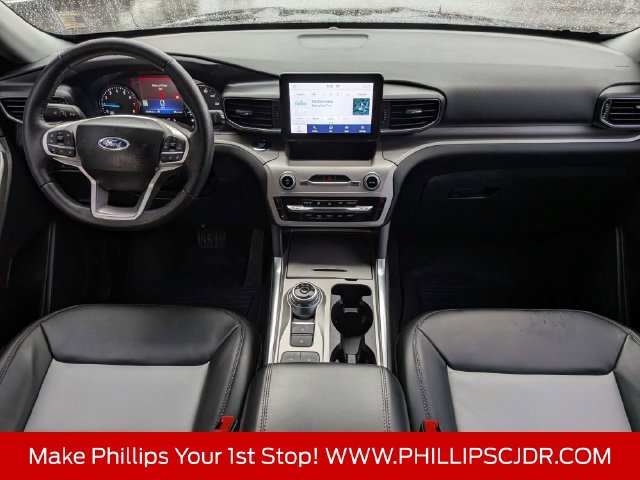 Used 2023 Ford Explorer XLT w/ Equipment Group 202A RWD image 14