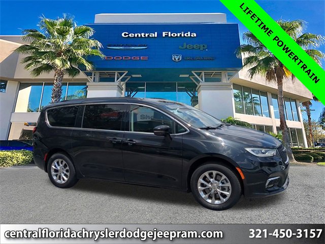 Used 2022 Chrysler Pacifica Touring-L