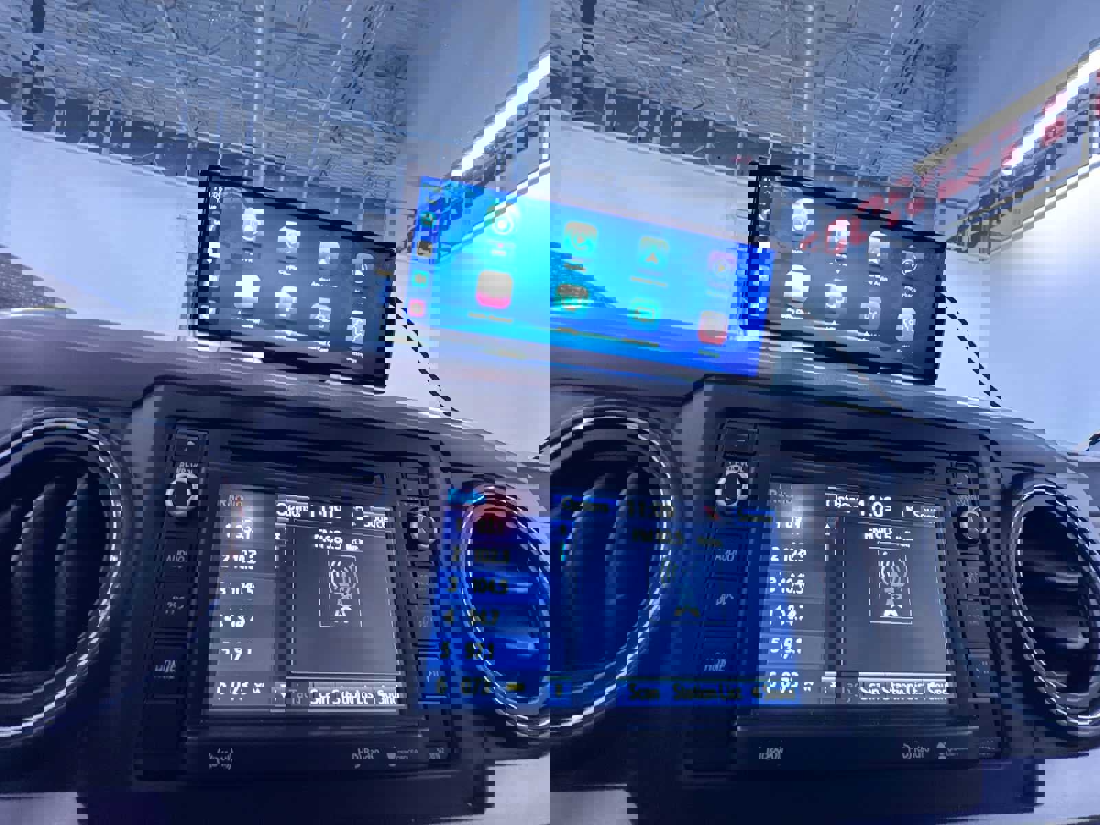 Used 2016 Toyota Tacoma SR5 image 24