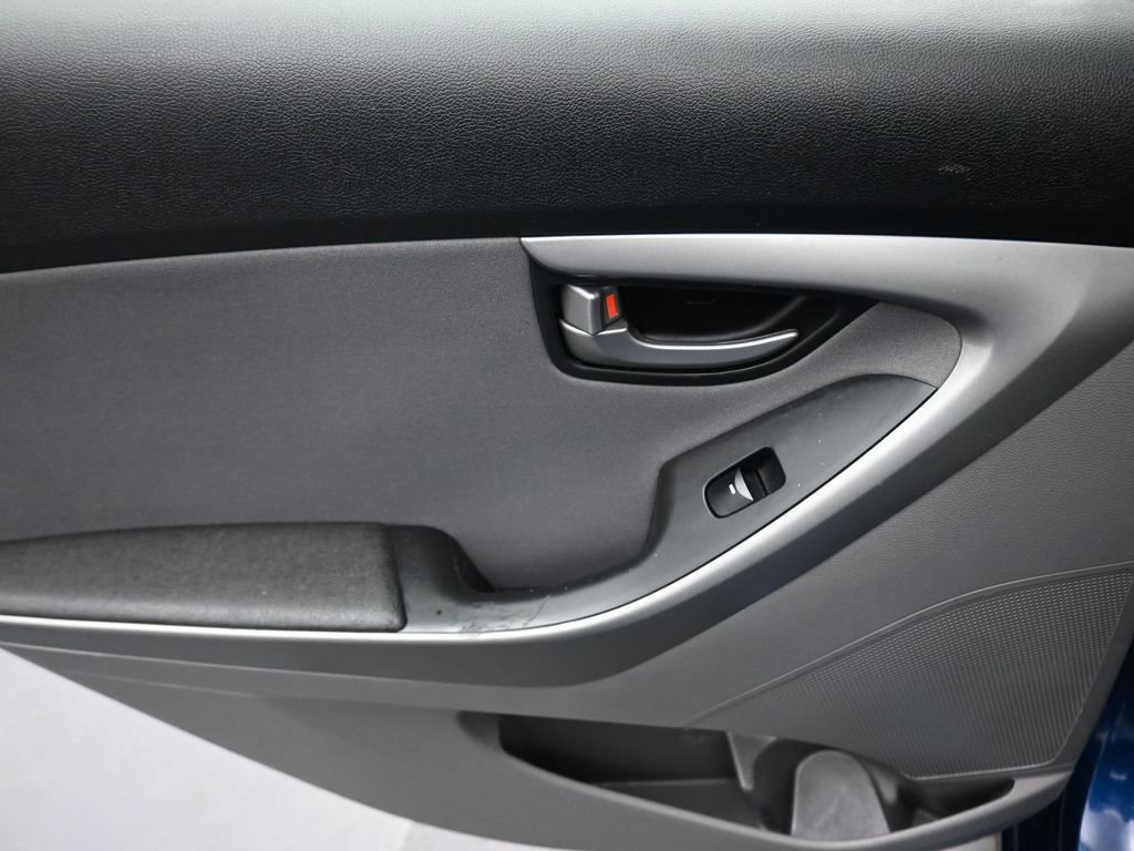 Used 2016 Hyundai Elantra SE w/ Option Group 02 image 27