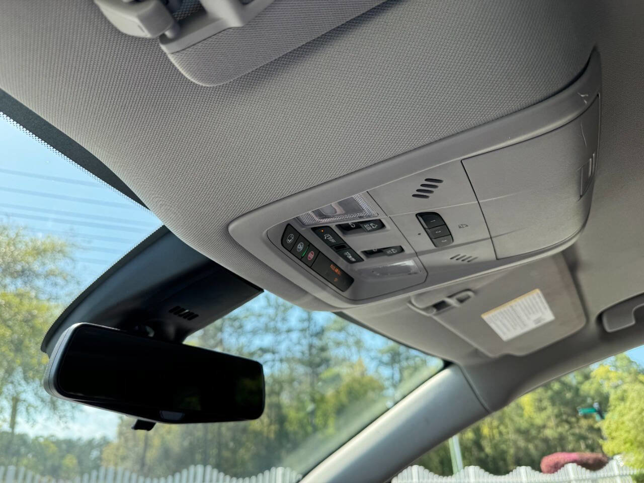 Used 2018 Buick Enclave Avenir w/ Avenir Technology Package image 24