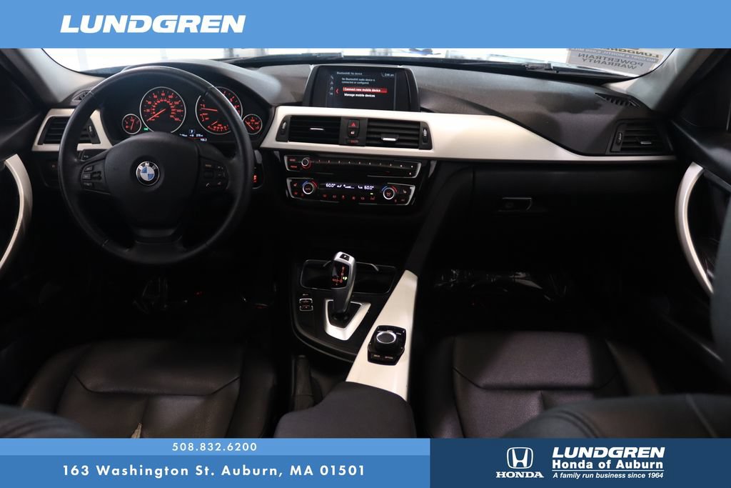 Used 2018 BMW 320i xDrive Sedan w/ Convenience Package AWD/4WD image 16