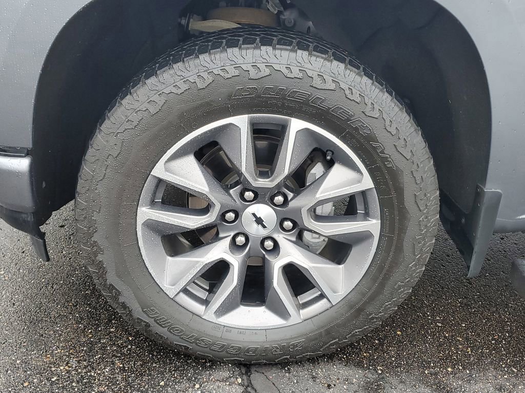 Used 2022 Chevrolet Silverado 1500 RST w/ Safety Package AWD/4WD image 5
