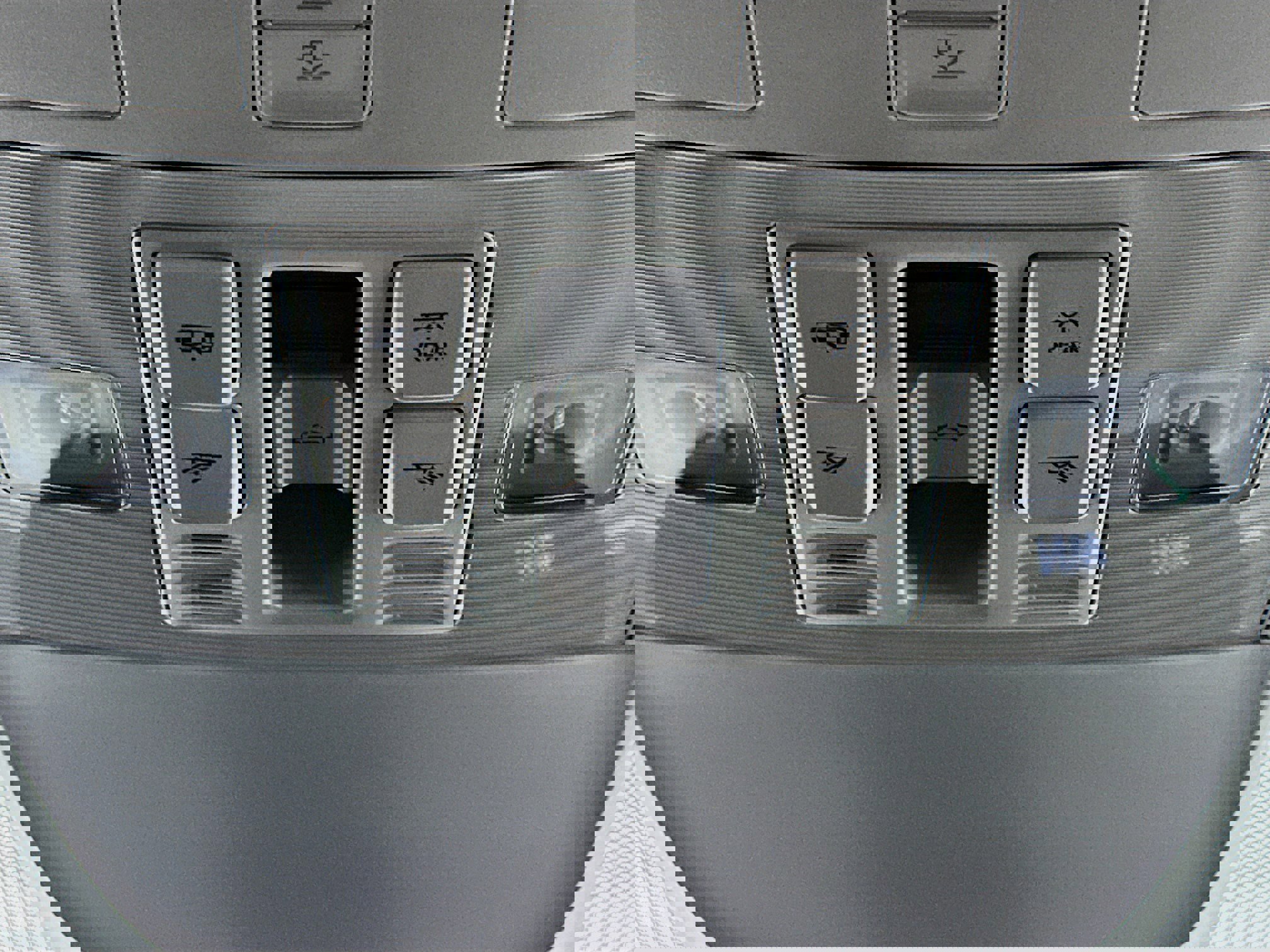 Used 2022 Volkswagen Taos SEL w/ Panoramic Sunroof Package image 18