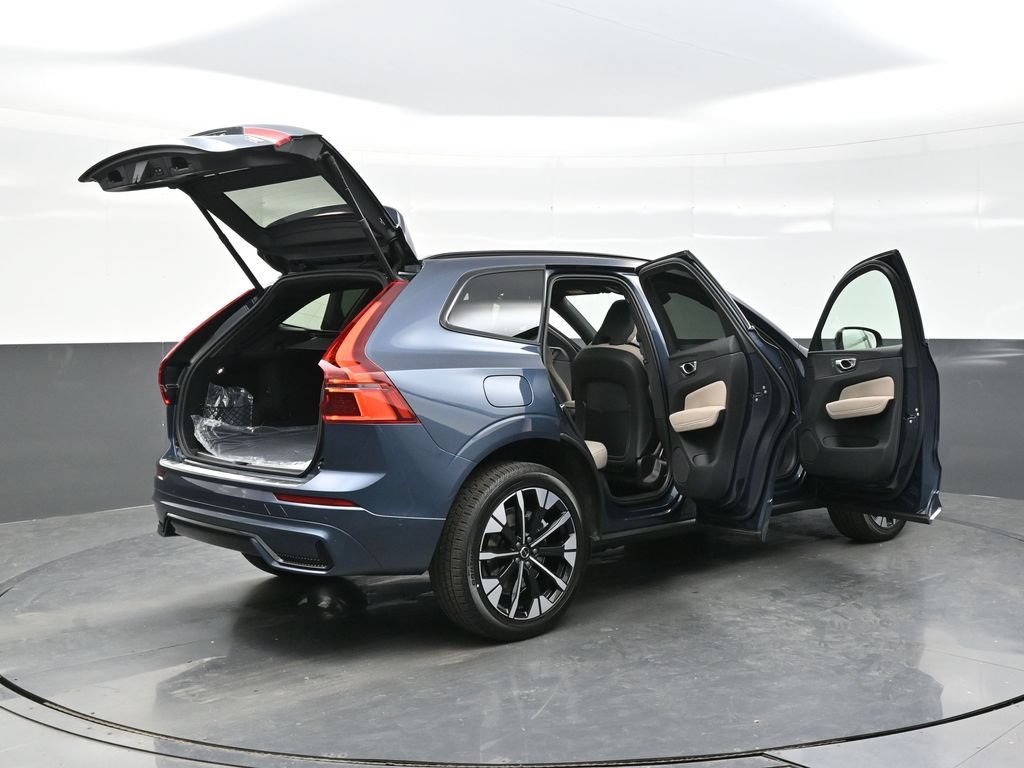 New 2026 Volvo XC60 T8 Plus w/ Climate Package AWD/4WD image 43