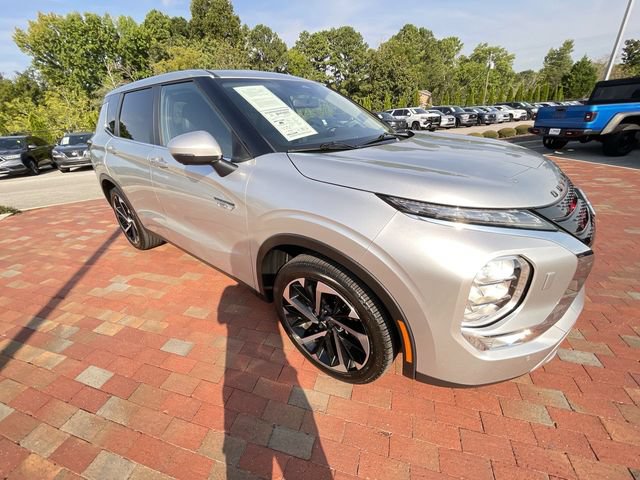 Used 2025 Mitsubishi Outlander SE AWD/4WD image 38