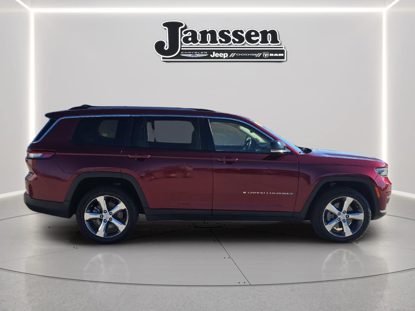 Used 2021 Jeep Grand Cherokee L Limited AWD/4WD image 6