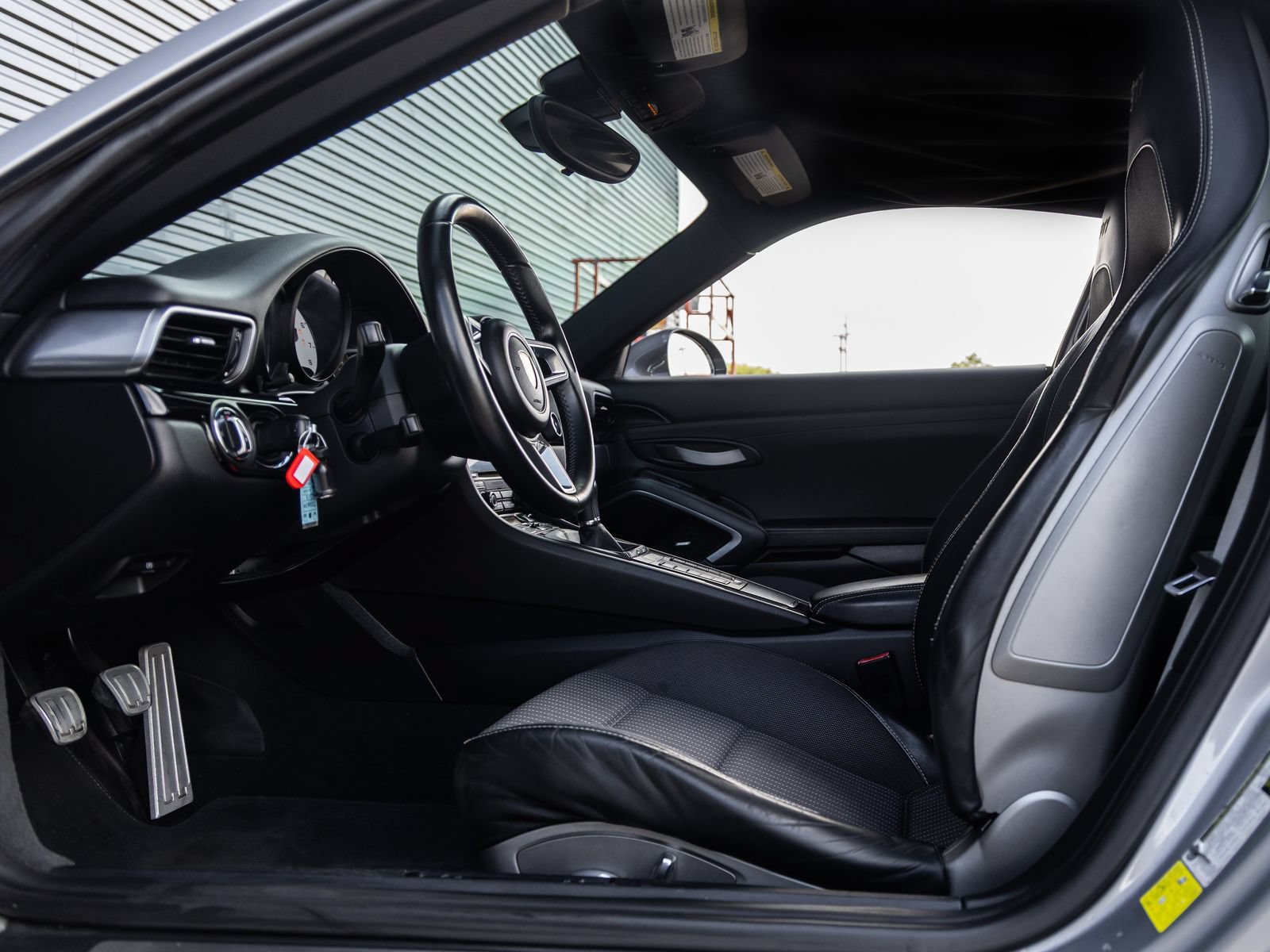 Certified 2018 Porsche 911 Carrera T RWD image 26