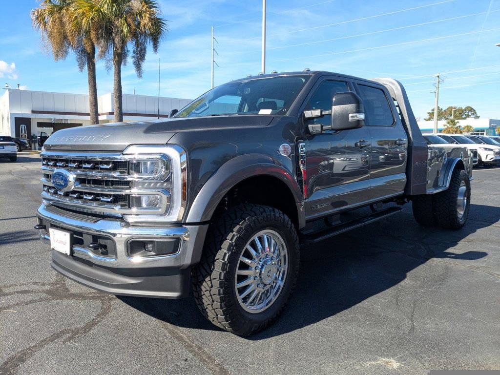 New 2025 Ford F550 4x4 Crew Cab Super Duty image 8