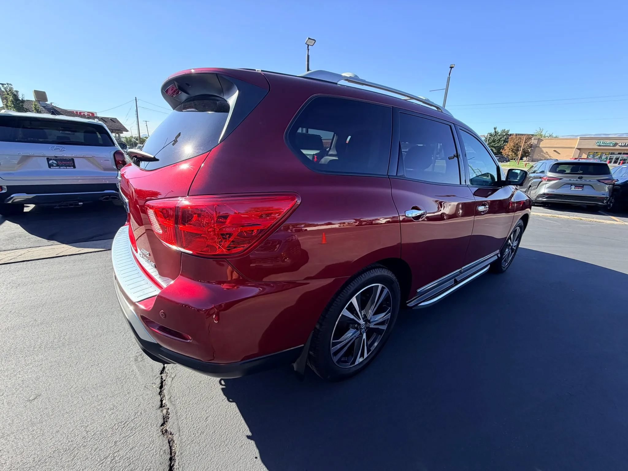 Used 2020 Nissan Pathfinder Platinum w/ Cargo Package AWD/4WD image 4