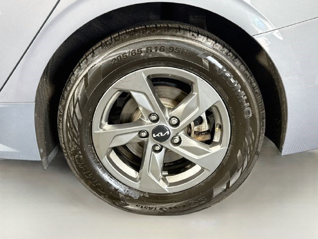 Used 2023 Kia K5 LXS FWD image 36
