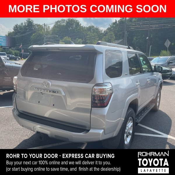Used 2019 Toyota 4Runner SR5 AWD/4WD image 5