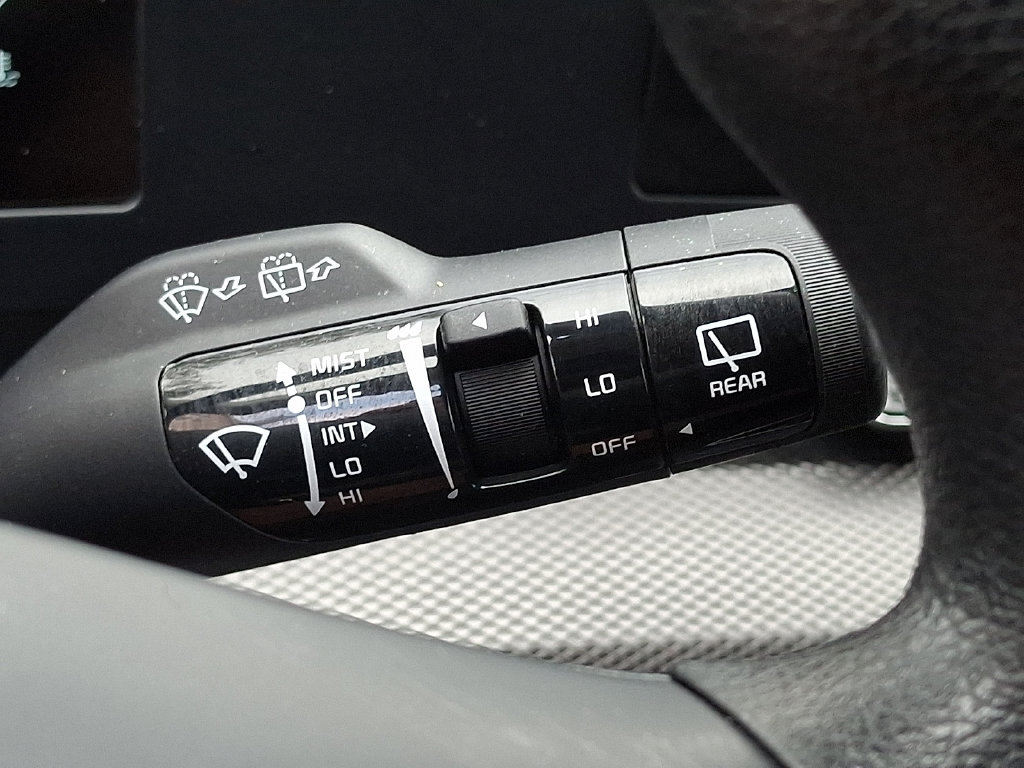 Used 2023 Kia Sportage LX AWD/4WD image 24