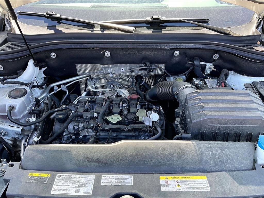 Used 2024 Volkswagen Atlas Peak Edition SE AWD/4WD image 30