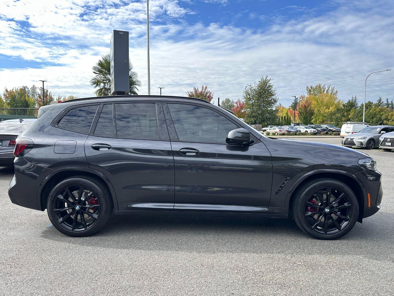 Used 2023 BMW X3 xDrive30i w/ M Sport Package AWD/4WD image 25