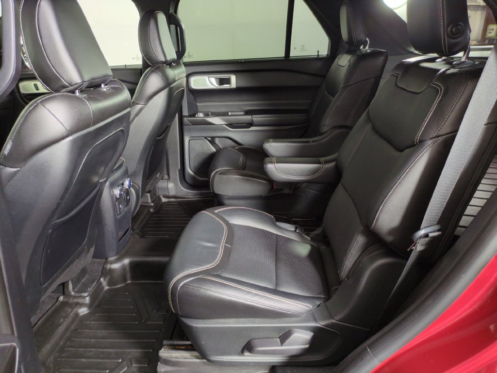 Used 2020 Ford Explorer ST w/ ST Street Pack AWD/4WD image 30