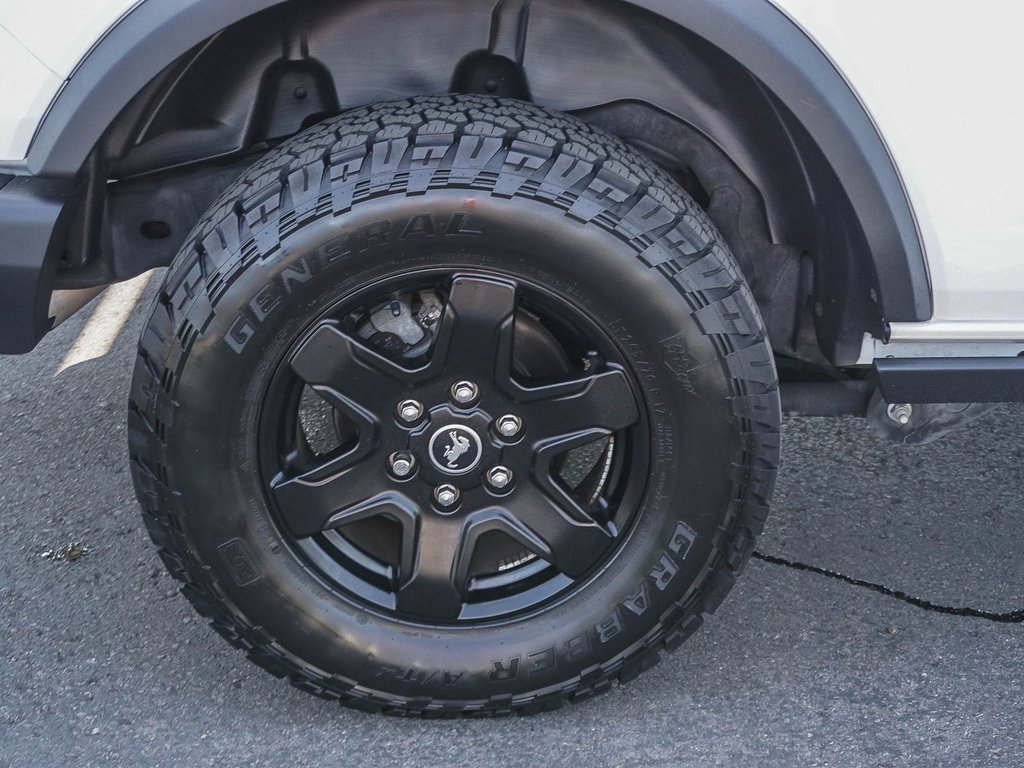 Used 2022 Ford Bronco Black Diamond image 9