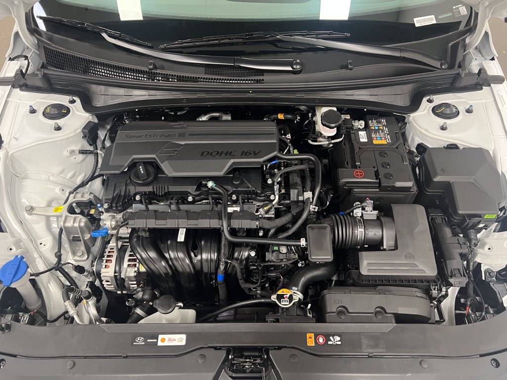 New 2026 Hyundai Elantra SE FWD image 22