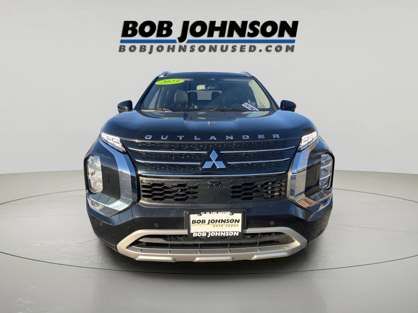 Used 2023 Mitsubishi Outlander SEL image 2