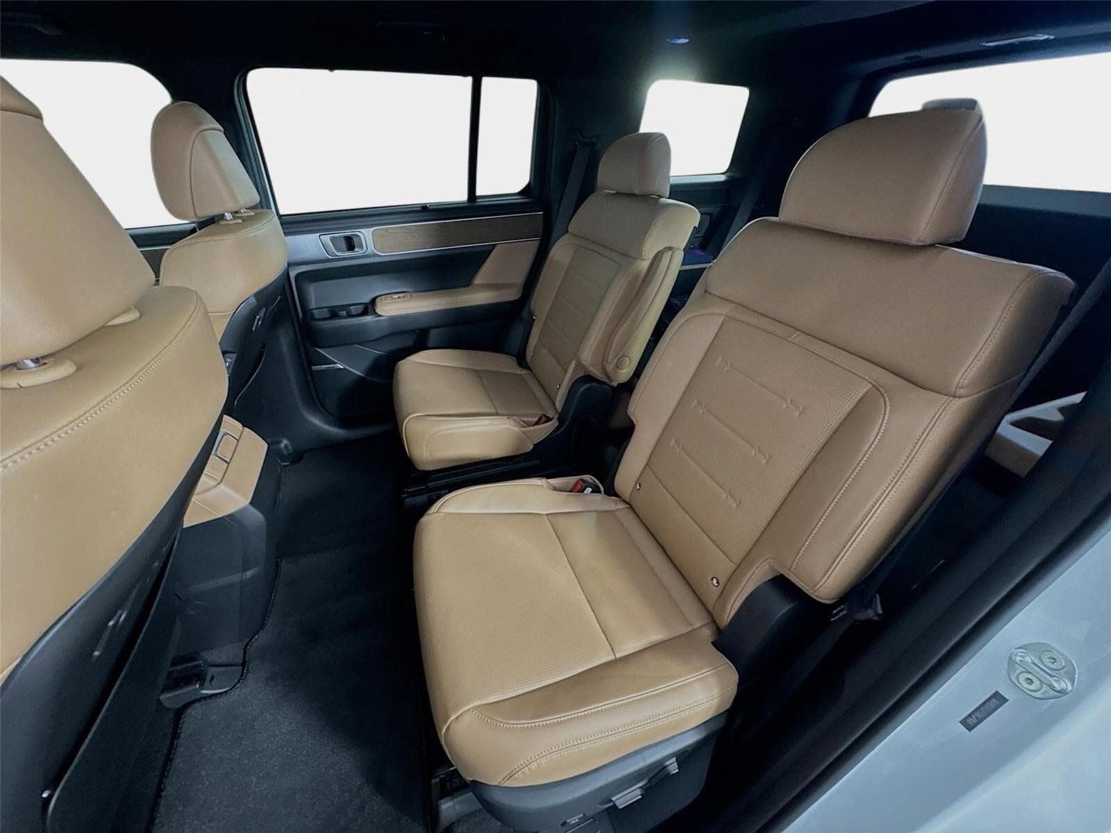New 2026 Hyundai Santa Fe Limited FWD image 24