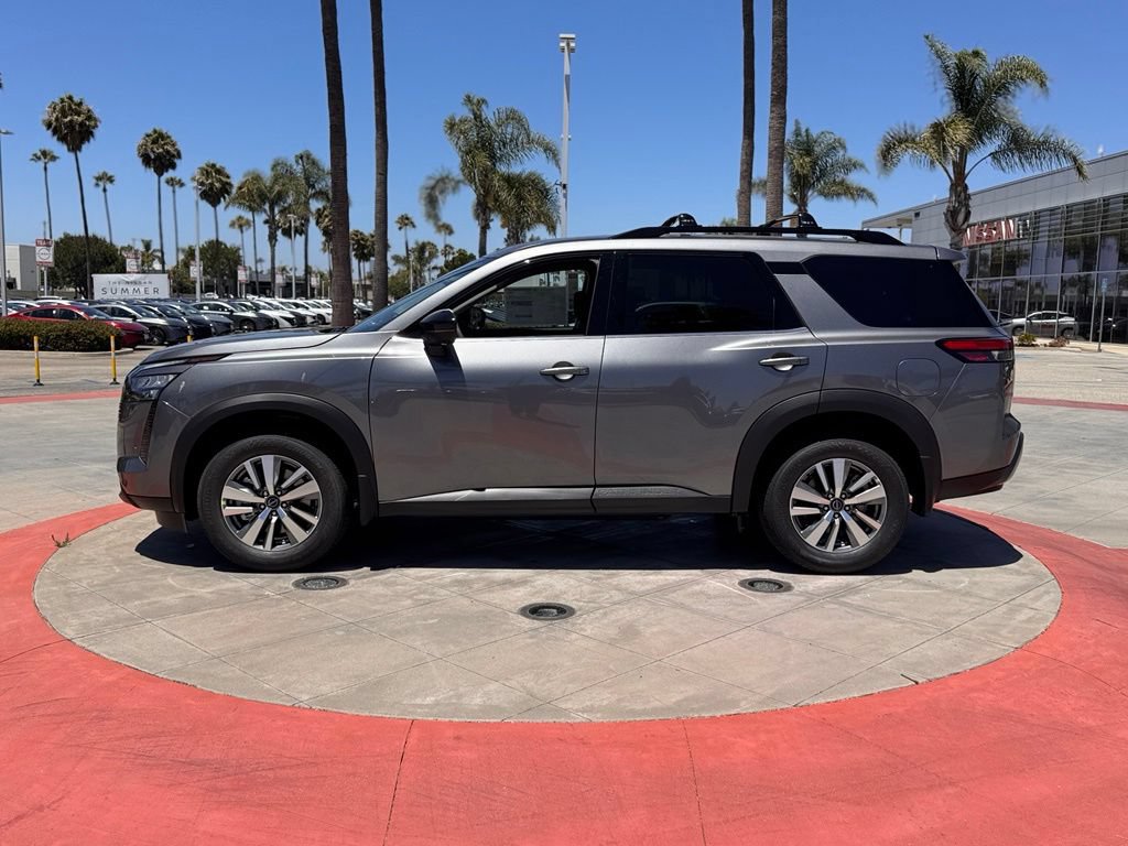 New 2026 Nissan Pathfinder SL FWD image 5