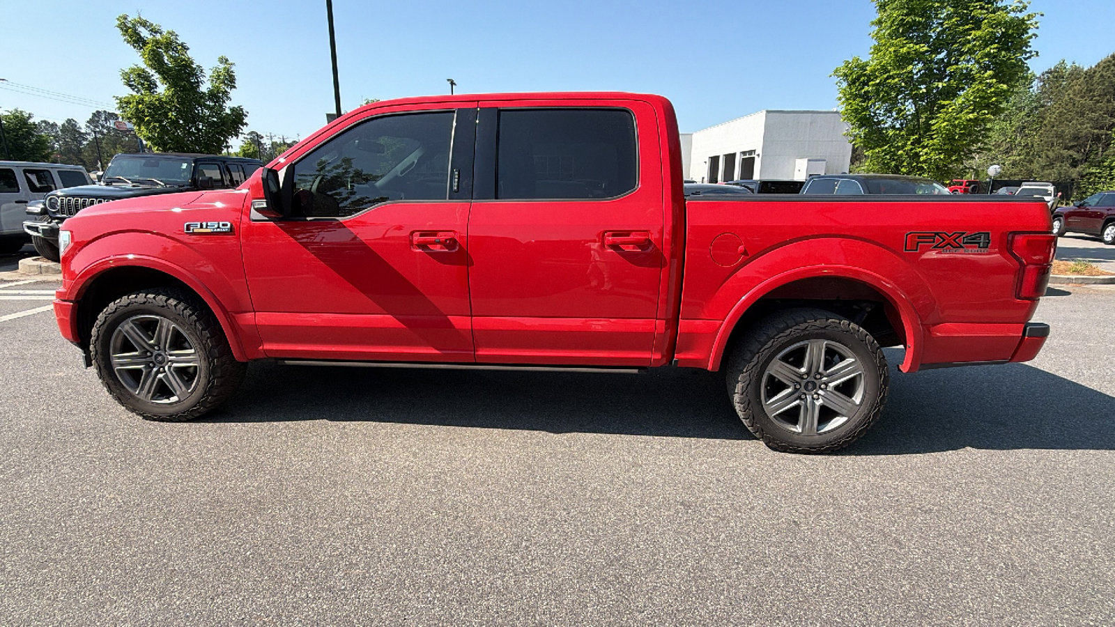 Used 2019 Ford F150 Lariat w/ Equipment Group 502A Luxury AWD/4WD image 11
