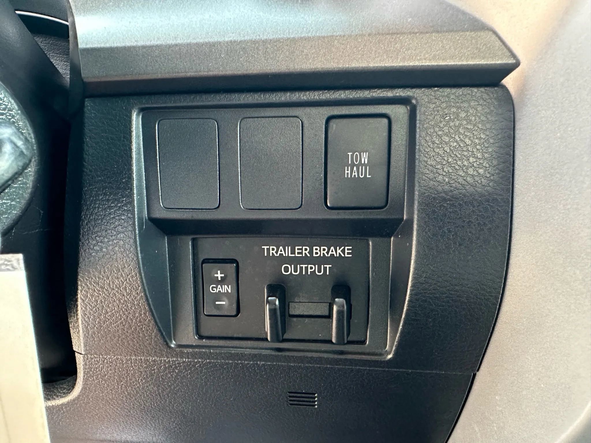 Used 2020 Toyota Tundra SR5 w/ SR5 Upgrade Package image 36