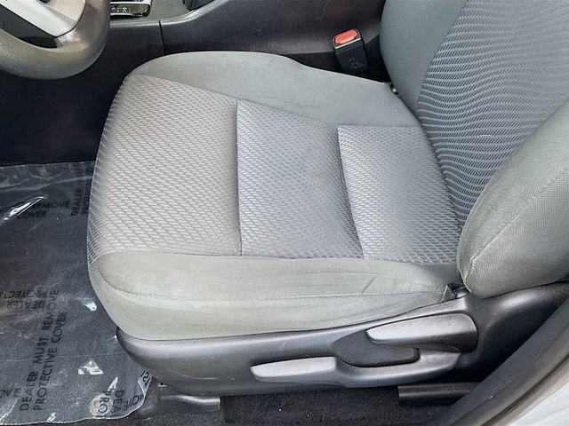 Used 2019 Toyota Highlander LE AWD/4WD image 18
