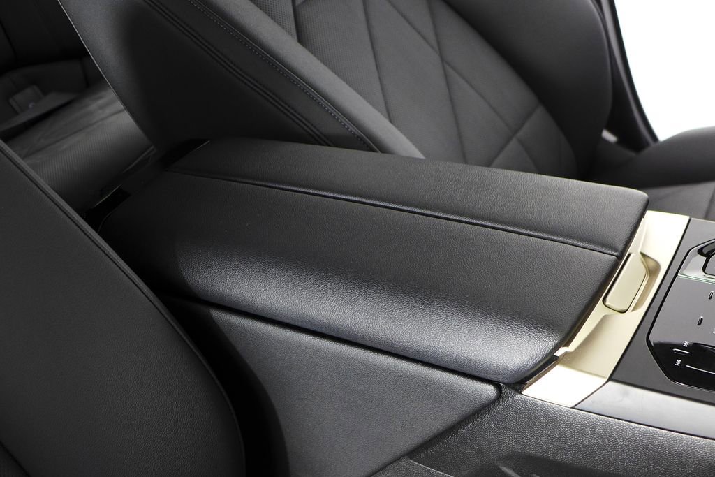 Certified 2023 BMW iX xDrive50 w/ Sport Package image 15