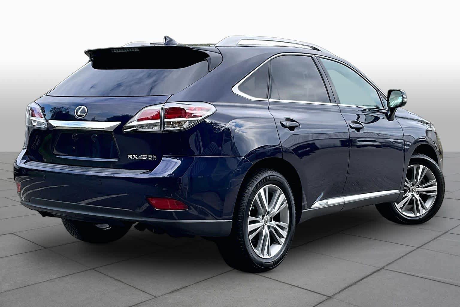 Used 2015 Lexus RX 450h AWD image 12